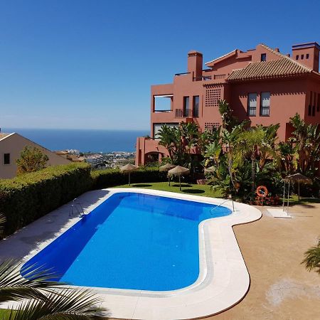 Calahonda Luxury Apartment With A Stunning Sea View Mijas Buitenkant foto