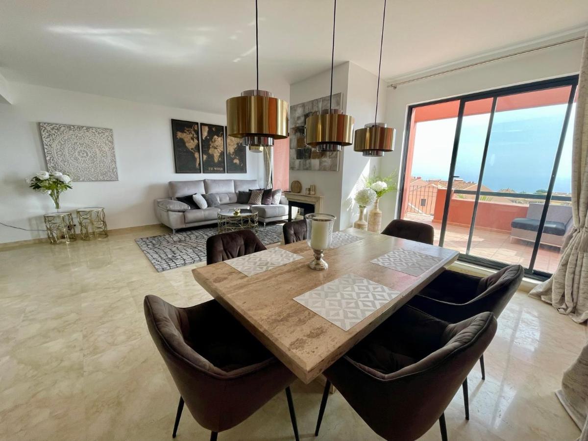Calahonda Luxury Apartment With A Stunning Sea View Mijas Buitenkant foto